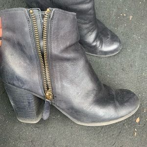 BP. Boots size 6